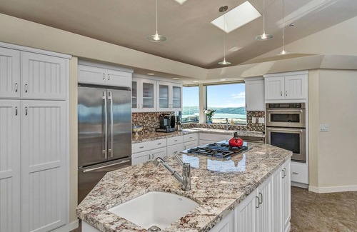 Dillon Beach House | Quiet Hilltop Escape, Panoramic Views From Every Room.