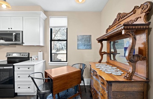 Cheyenne House | Quiet Historical Home