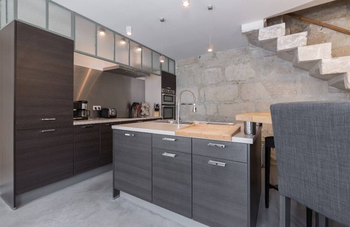 Eyragues House | Quiet home in the heart of the Alpilles with private pool