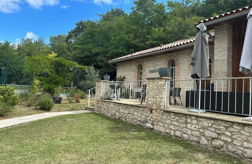 Vazerac House | Quiet house above the lake of Molières in Tarn et Garonne
