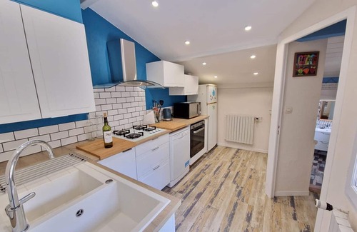 Quartier des Dunes House | Quiet House, 50m from Beach, 2 Bedrooms, Sleeps 5, Pet-Friendly