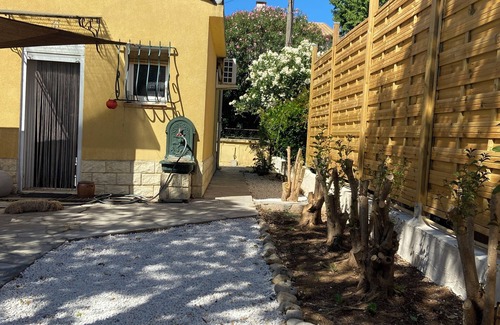 Castelnau-le-Lez House | Quiet house, good neighborhood, piano and cat on site for relaxing.
