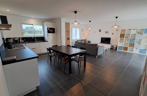 Salles-en-Toulon House | Quiet house near Vienne