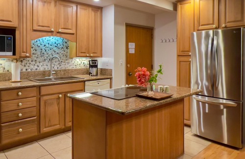 Maunaloa Condo | Quiet & Immaculate Molokai Condo, 2nd Floor End Unit, Ocean Views + Free Car