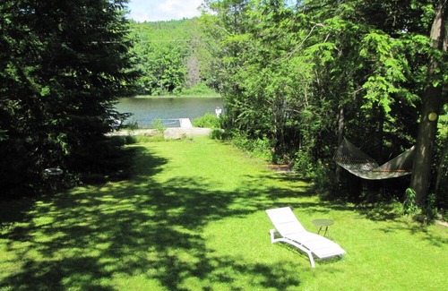 Hinsdale House | Quiet Lake house with beautiful water views