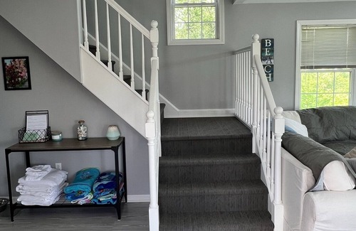 Matunuck House | Quiet location -Great for Families- walk to Beach/ ice cream