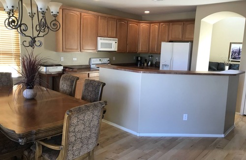 Villages At Queen Creek House | Quiet, luxury with a view on the Las Colinas Golf Course