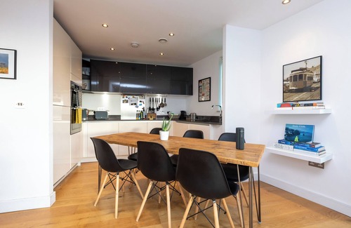 East Walworth Apartment | Quiet modern flat close to Londons top attractions