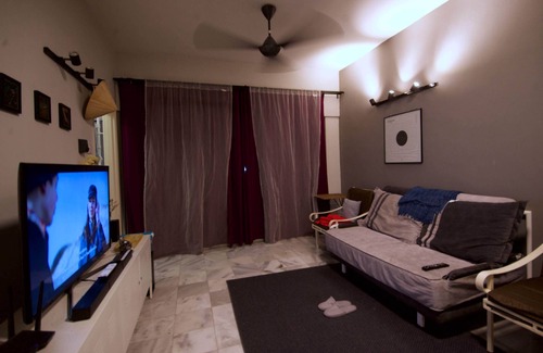 Kampung Haji Abdullah Hukum Apartment | Quiet modern space in KL city