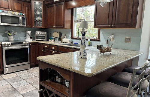 Montauk House | Quiet neighborhood, Family&Pet friendly, 5mins. from town & ocean beaches