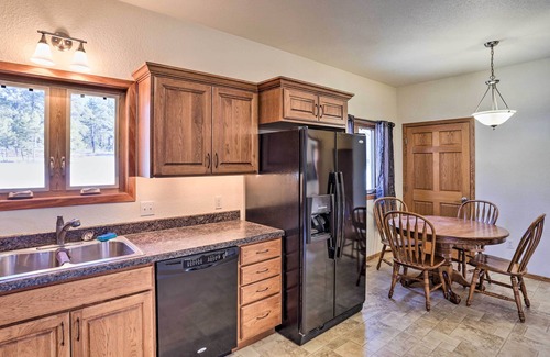 Newcastle Apartment | Quiet Newcastle Apartment w/Step-Free Access