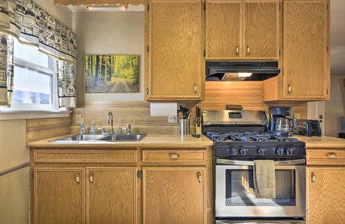 Pagosa Springs Cabin | Quiet Pagosa Springs Cabin: Lake & Mountain Views!