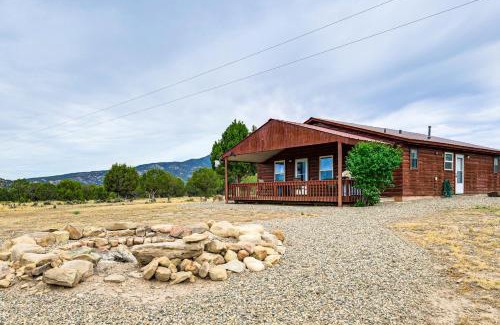 Pagosa Springs House | Quiet Pagosa Springs Cabin Lake and Mountain Views!