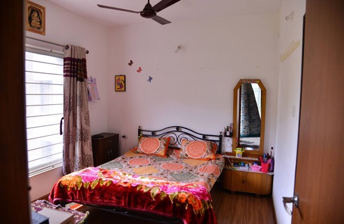 Bavdhan Bed & Breakfast | Quiet & Pleasant 2BHK apartment in Pune