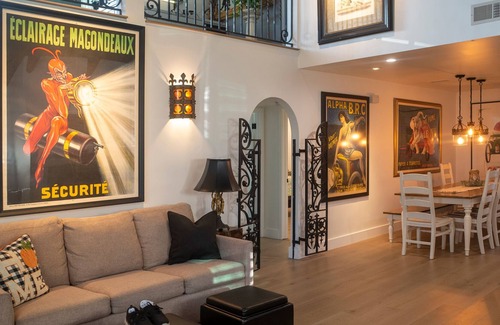 Oxnard Shores House | Quiet Relaxing Renovated Beachside Mediterranean Style House 2400 sq. ft.