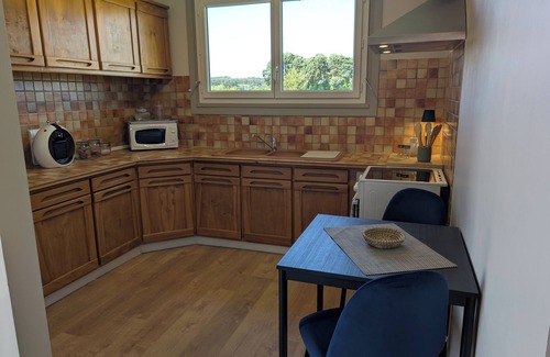Noyers-sur-Cher Apartment | Quiet, restful accommodation 9 minutes from the zoo and close to the castles.