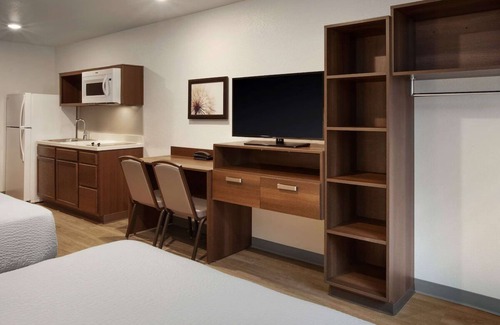 Greenbelt Hotel | Quiet Room w/Cooking Setup – Near University of Maryland & Metro Stop, 2 Units