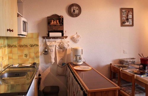 Risoul Apartment | Quiet studio with parking in Risoul, sleeps 4, 2 stars