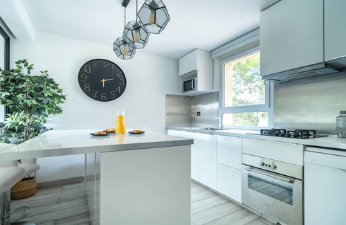 Saint-Simon Villa | Quiet swimming pool & bbq villa accessible by public transportation in Toulouse
