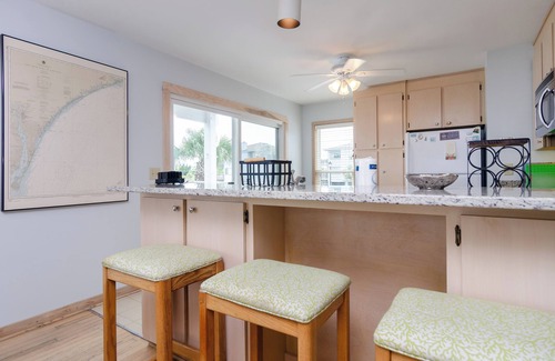 Wrightsville Beach House | Quiet Townhome Steps to Ocean!
