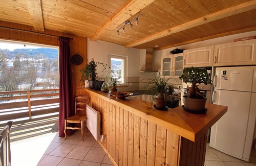 Ancelle House | Quiet, unoverlooked chalet 2 minutes from the village center