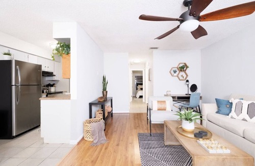 Gainesville House | Quiet, Updated 2 bed/2 bath Condo in NW Gainesville