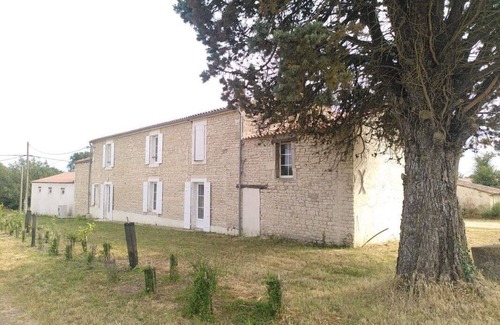 Saint Cyr du Doret House | 🏡 Quiet vacation home - between Marais Poitevin & La Rochelle