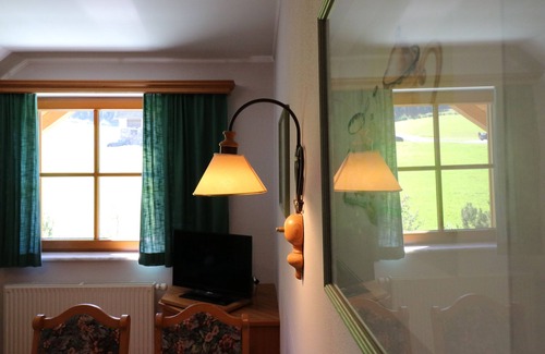 Krakauschatten Apartment | Quiet vacation apartment with mountain views
