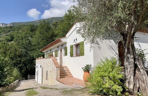 Tourrettes-sur-Loup Villa | Quiet villa 2 houses, panoramic view, swimming pool