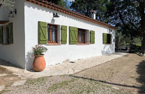 Tourrettes-sur-Loup Villa | Quiet villa 2 houses, panoramic view, swimming pool