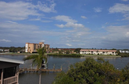 Indian Shores Apartment | Quiet Waters A3 Condo
