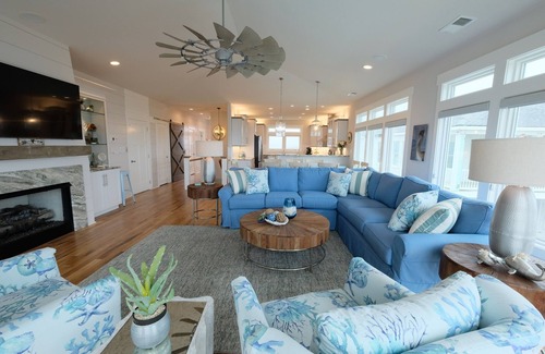 Oak Island House | Quiet West End, Oceanfront & Soundfront, Pool,Hot Tub, Elevator, Pets, Sept sale
