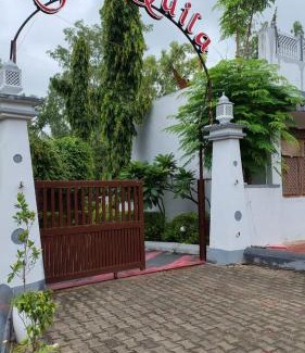 Alwar Hotel | Quila Camps and Resort, Burja