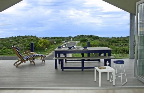 Waterhouse House | Quindalup sea views in Robe