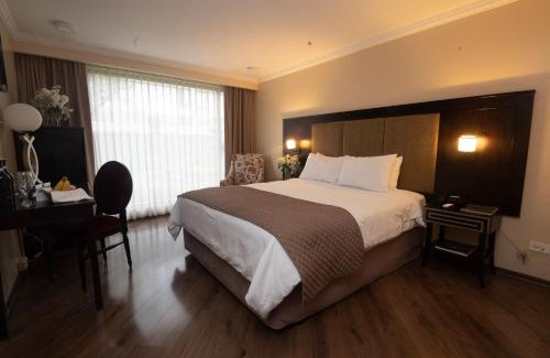 Chimborazo Province Hotel | Quindeloma Art Hotel & Gallery