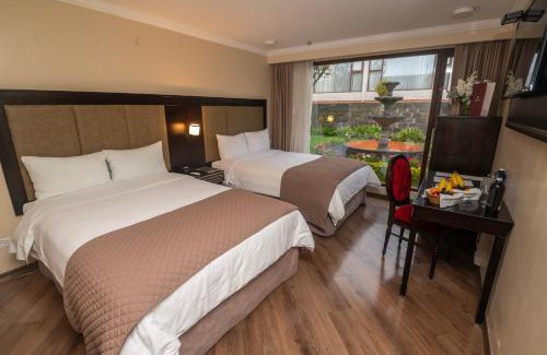 Chimborazo Province Hotel | Quindeloma Art Hotel & Gallery