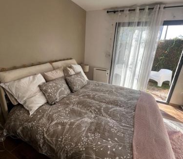 Blois Bed & Breakfast | Quiniere - Entre Lac et Forêt - chambre indépendante