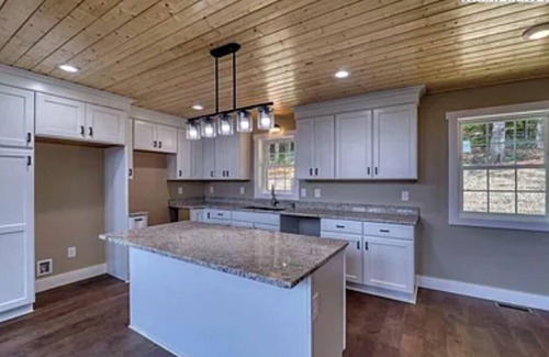 Todd House | Quint little 1920’s farmhouse 10 minutes from west Jefferson in historic Todd NC