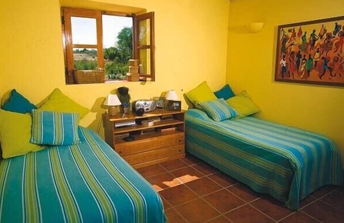 Carvoeiro Other | Quinta da Aroeira is a captivating old farmhouse