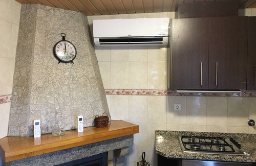 Sever do Vouga Cottage | Quinta do Sobreiral (House of Cedars) 4 people