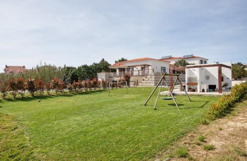 Famalicao House | Quinta dos Raposos- Nazaré Portugal