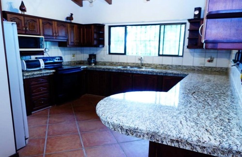 Coyolar House | Quinta El Poblado Luxury Home near Jaco Beach