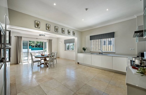 Albufeira Villa | Quinta Ottilie Luxury 14 Bedroom Villa - Spacious Grounds & Two Beautiful Pools