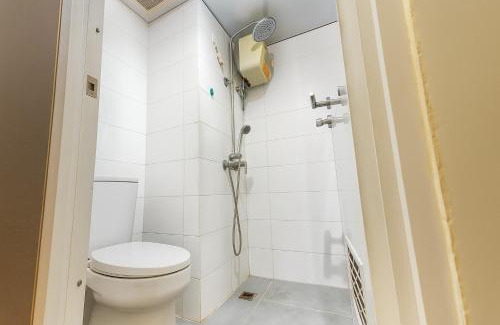Semarang Apartment | Quintessa Room at Candiland Apartment