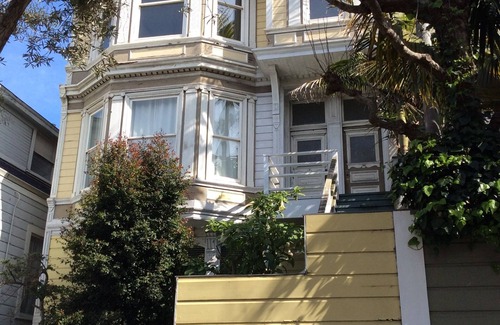 Fisherman's Wharf Apartment | Quintessential San Francisco Apartment