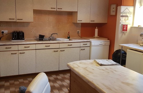 Dumbarton House | Quirky mid cottage in the former Carmelite Monastery. Close to Scottish Lochs.