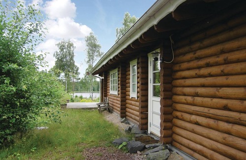 Gnosjo House | Quite apart awaits you this cottage with a view of Gärdesjön.