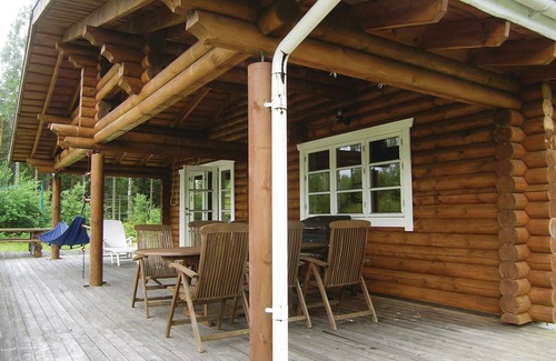 Gnosjo House | Quite apart awaits you this cottage with a view of Gärdesjön.