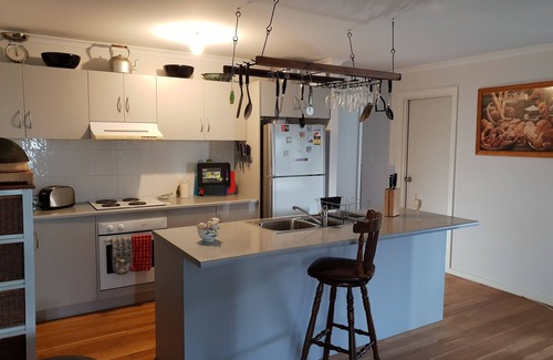 Penneshaw House | Quite harbour village. Close to beach, boat ramp and attractions