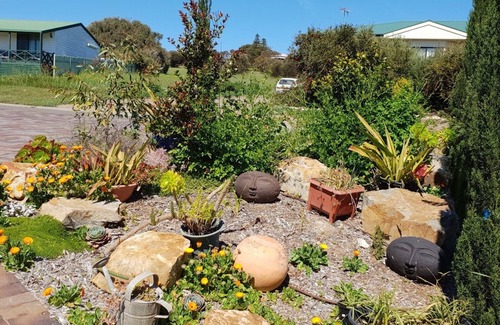 Penneshaw House | Quite harbour village. Close to beach, boat ramp and attractions